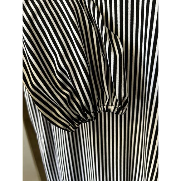Adrianna Papell Shirt Black White 3/4 Sleeve Striped Button Back Size Medium - Picture 3 of 8